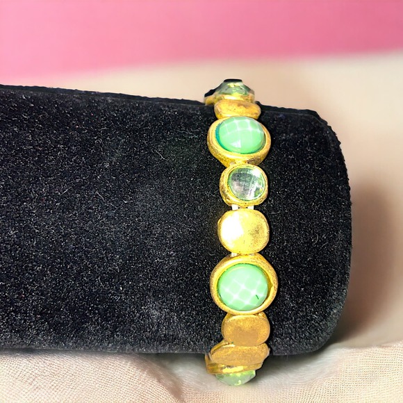 Gold-Tone and Pale Green Modern Stretch Bracelet! - Picture 2 of 8